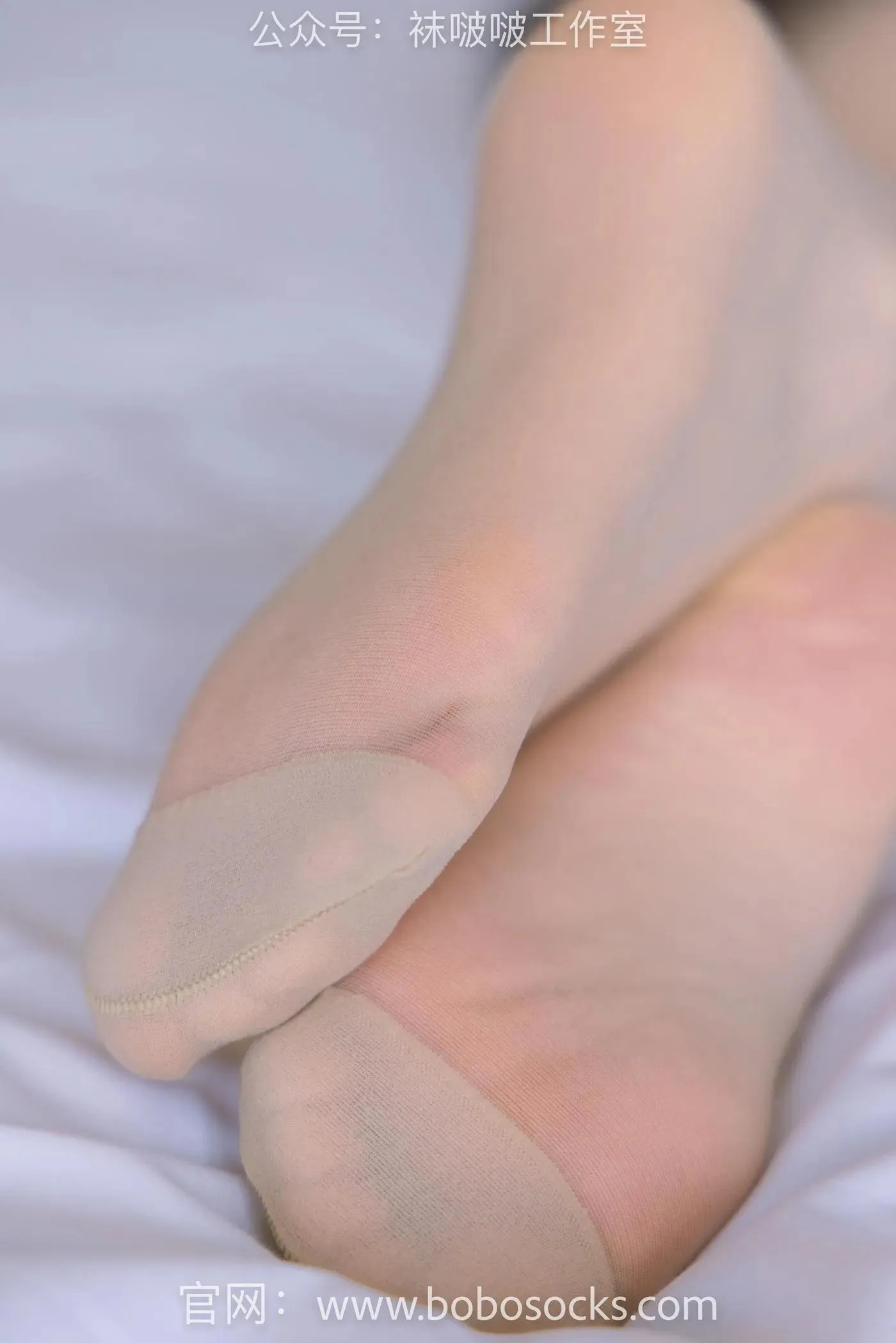 [BoBoSocks袜啵啵]NO.110 苏苏-高跟鞋、肉丝 [140P]插图3